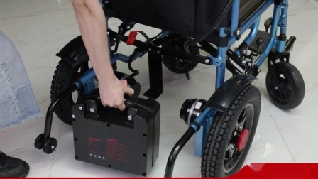 Prezzo competitivo e nuovo design per la sedia a rotelle elettrica pieghevole per disabili leggera dal design umanizzato Topmedi